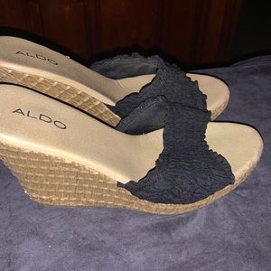 Used Shoes! Used Shoes!